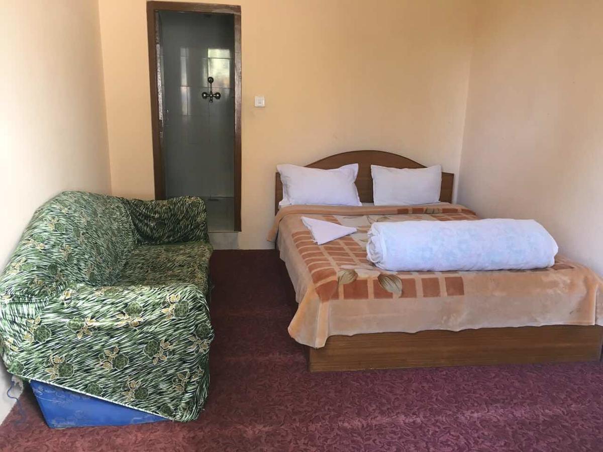 Hotel Greenland นาการ์ก็อต ภายนอก รูปภาพ